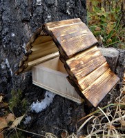 Ptačí krmítko - opálené